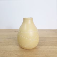 Load image into Gallery viewer, lemon bud vase
